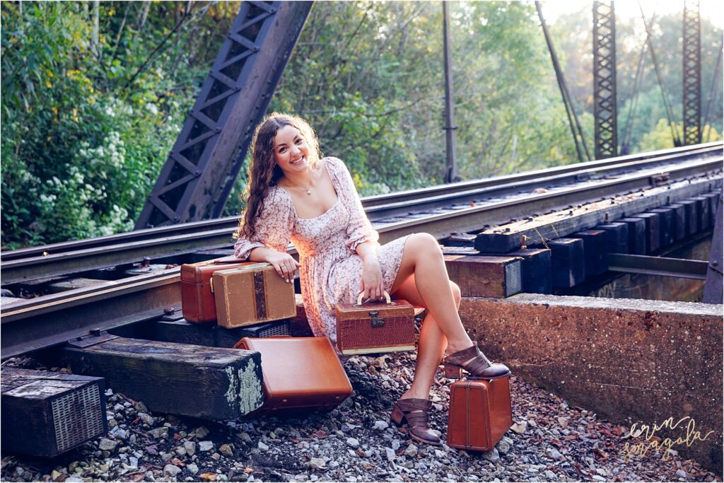 high school senior gets photos taken with suitcases in cookeville tn